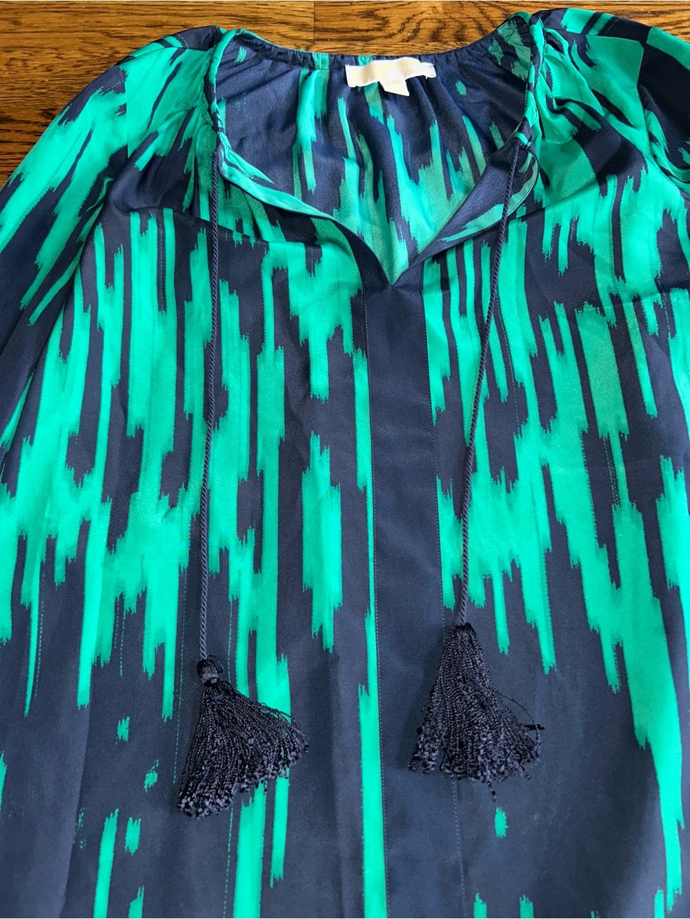 Michael Kors Printed Tassel Tie Mini Dress Green Navy Long Sleeve Size Small - Picture 4 of 9